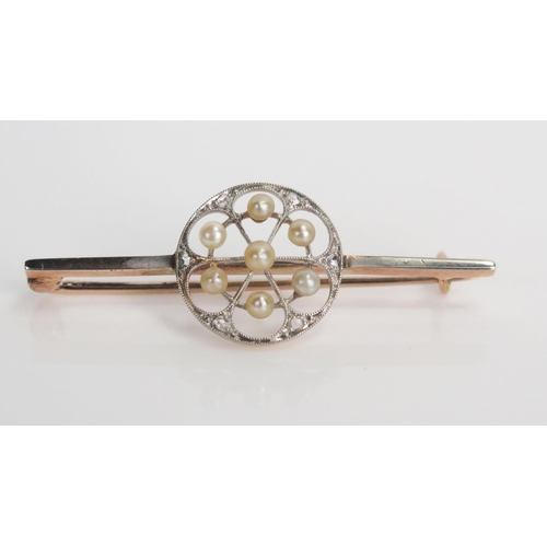 359 - Edwardian Gold, Diamond and Pearl Brooch, 45mm, 3.8g