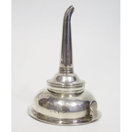 538 - A George III silver wine funnel, of plain form, with reeded decoration, top section fully marked, Lo... 