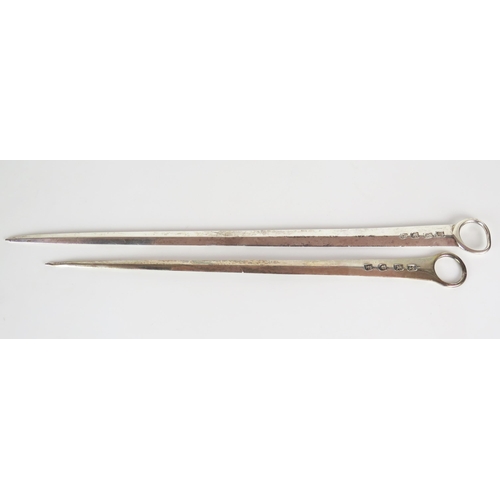 540 - A George II silver meat skewer,  London 1739, flattened loop,  George Greenhill Jones, 32.5cm, 98 gr... 