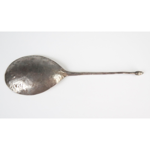 663 - A rare medieval silver alloy Acorn Knop spoon, the acorn knop with traces of gilding, tapered canted... 