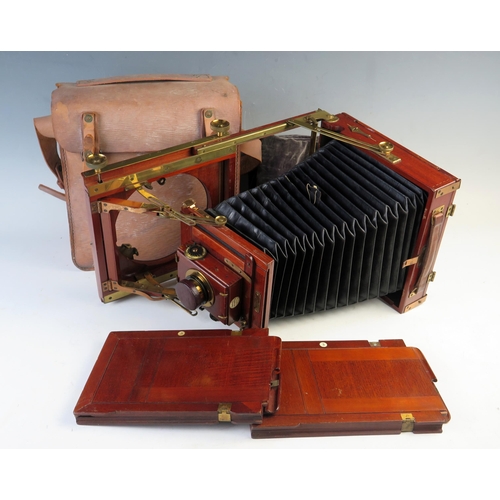 187 - Thornton Pickard THE VICTO Half Plate Camera with Aldis Anastigmat F/7.7 No.7 Lens, leather cased an... 