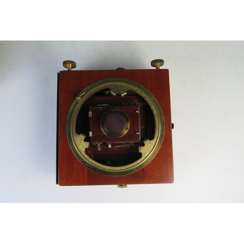 187 - Thornton Pickard THE VICTO Half Plate Camera with Aldis Anastigmat F/7.7 No.7 Lens, leather cased an... 