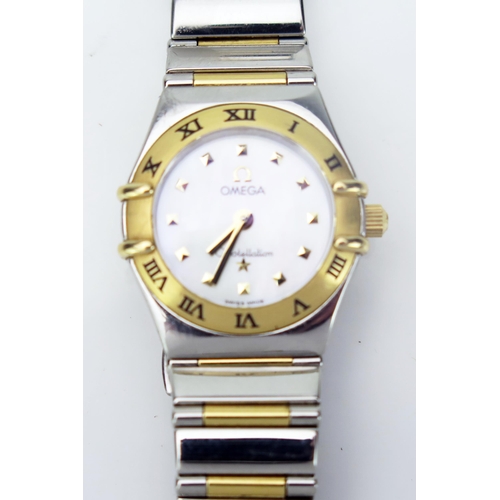 50 - OMEGA Constellation Ladies Wristwatch with 22mm steel and gold case and bracelet, back no. 57255967.... 