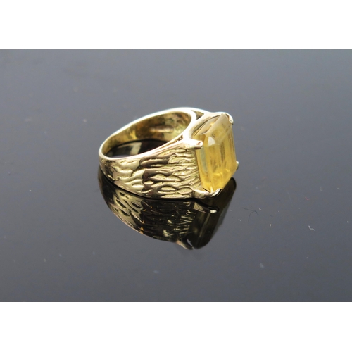 1024 - A 9ct Gold and Citrine Cocktail ring, size M.5, 7.4g