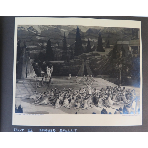 1427 - Entertainment: Sir Malcolm Sargent's Royal Albert Hall Hiawatha Performance including photographs by... 