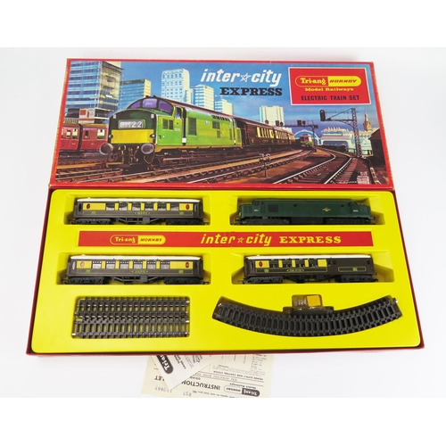 2068 - Triang Hornby OO Gauge intercity Express Train Set with R751 Class 37 Diesel Loco BR Green D6830 wit... 