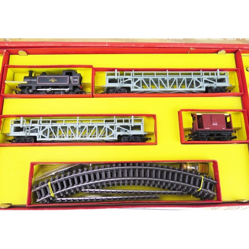 2072 - Triang Hornby OO Gauge RS62 Car-A-Belle Train Set with card tray and inserts, Class 3F Jinty Tank Lo... 