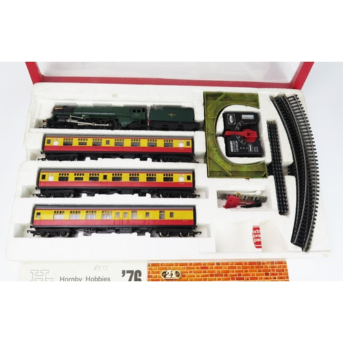 2118 - Hornby Railways OO Gauge R873 Passenger Train Set with Britannia Class 4-6-2 Loco - excellent in box