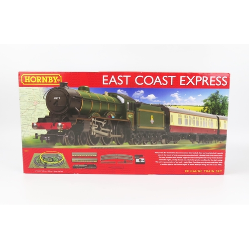 2131 - Hornby OO Gauge R1214 East Coast Express Train Set with B17 4-6-0 Loco - excellent in box (no trakma... 