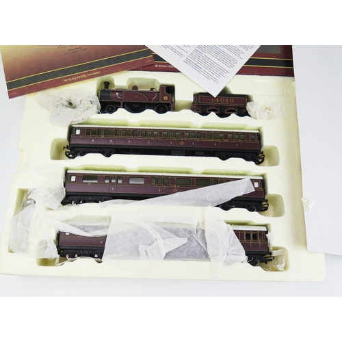 2134 - Hornby OO Gauge Limited Edition R2806 'The Last Single Wheeler' Train Set, LMS Single 4-2-2 Loco - e... 