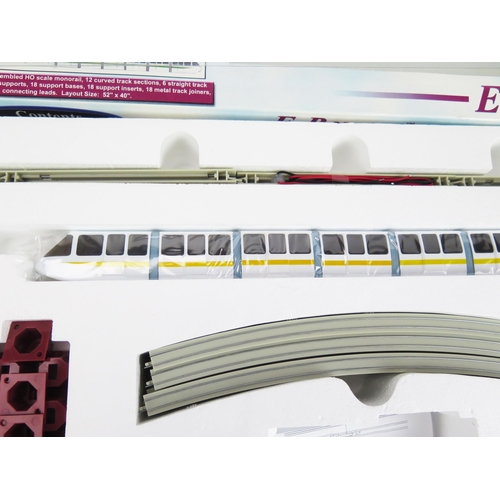 2175 - ER Models HO Scale 4902 Monorail Set (yellow stripe) - excellent, never been used (no transformer) i... 