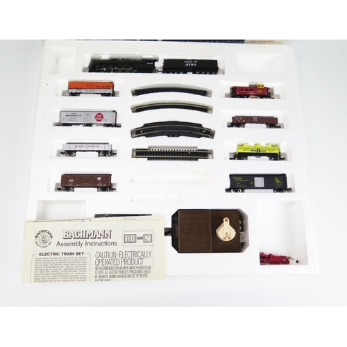 2184 - Bachmann N Gauge 24401 Empire Builder Train Set with Northern 4-8-4 