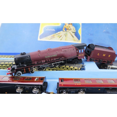 2217 - Hornby Dublo OO Gauge 3 Rail EDP2 Passeneger Train Set 