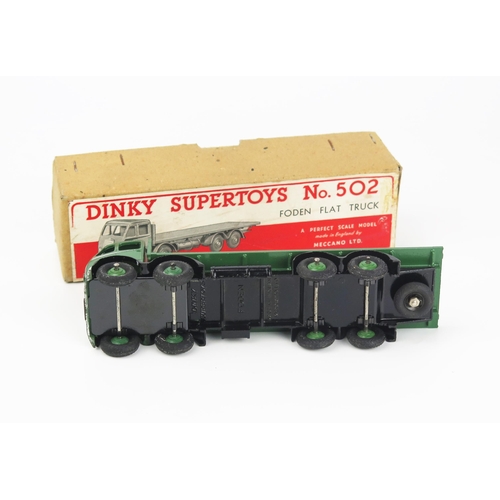 2441 - Dinky 502 Foden Flat Truck (1st type cab) - dark green, back and ridged hubs, silver flash, herringb... 