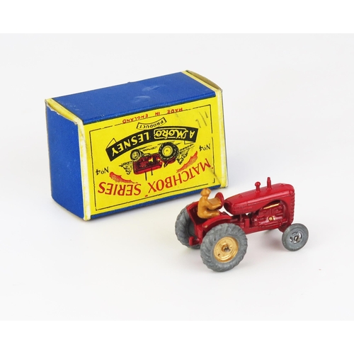 2503 - Matchbox Regular Wheels 4a Massey-Harris Tractor - Stannard code 1, metal wheels with mudguards - ne... 