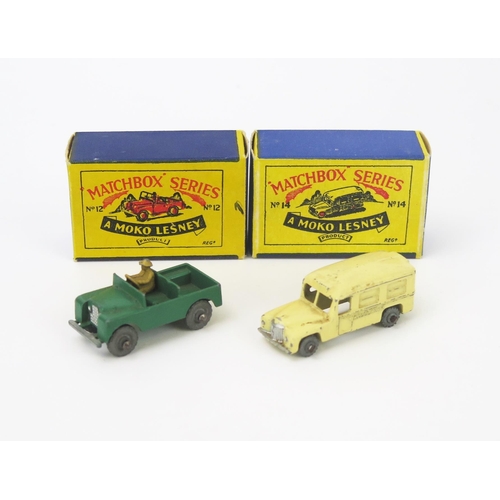 2506 - Matchbox Regular Wheels Pair - all with metal wheels (1) 12a Land Rover, (2) 14a Daimler Ambulance -... 