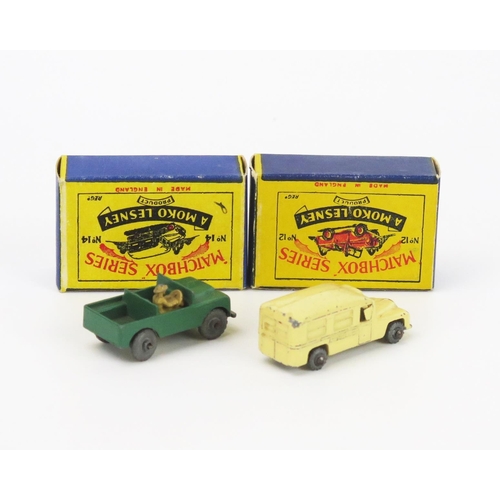 2506 - Matchbox Regular Wheels Pair - all with metal wheels (1) 12a Land Rover, (2) 14a Daimler Ambulance -... 