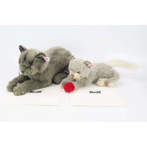 2623 - Steiff Cat Limited Edition Pair - (1) British Blue 