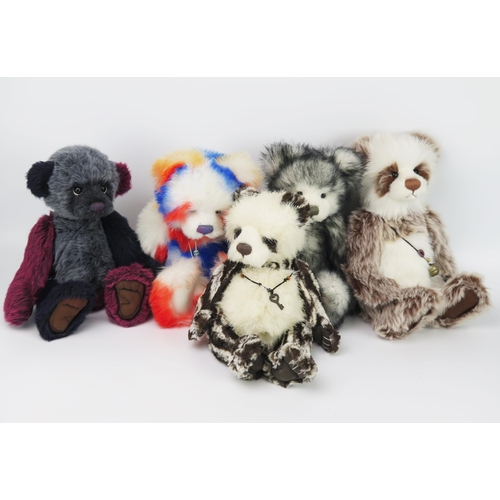 2638 - Charlie Bears Group of 5 including Finley CB173703, Jed CB183971A, Tick Tock CB131377, Brit CB125092... 