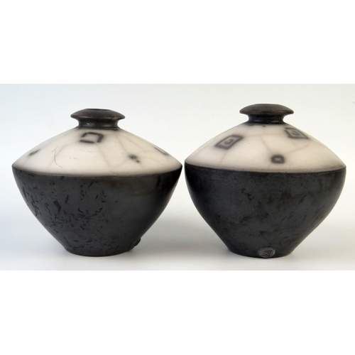 1226 - Tim Andrews (British 1960), Studio Pottery, pair of rice bowl and cover shaped vases, tablet mark, 1... 