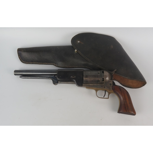 1064 - A replica American Civil war percussion six-shot .44 Cal revolver, with 15cm circular barrel , wood ... 