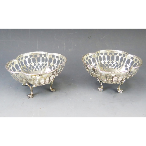 545 - A pair of George V silver bon bon dishes, maker  Wilson & Sharp, Birmingham, 1912, of lobed quatrefo... 