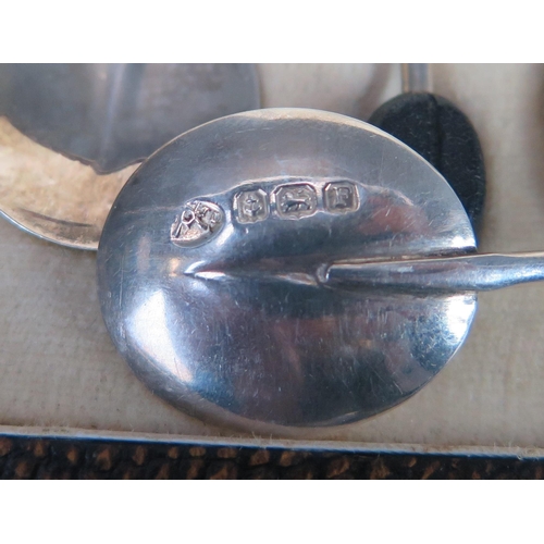 655 - A set of six George V silver bean top coffee spoons, maker Adie Brothers, Birmingham, 1930, cased. 3... 