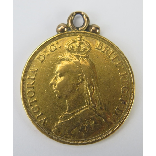 754 - A Victorian Gold £2 Coin with pendant mount, 16.3g