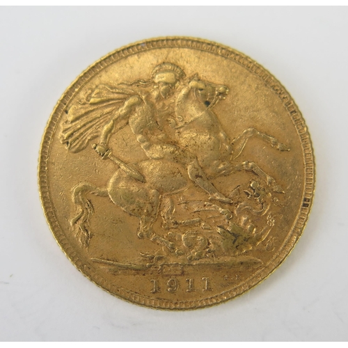 766 - A George V Gold Sovereign 1911