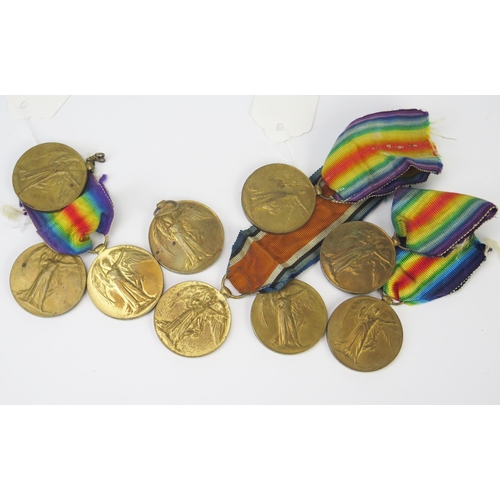 981 - Nine World War One Victory Medals to Royal Navy, Devon regiment, East Lancashire regiment, Worcester... 