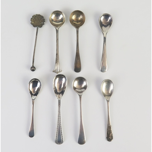 665 - A collection of assorted silver salt spoons, various makers and dates, 43gms, 1.40ozs.