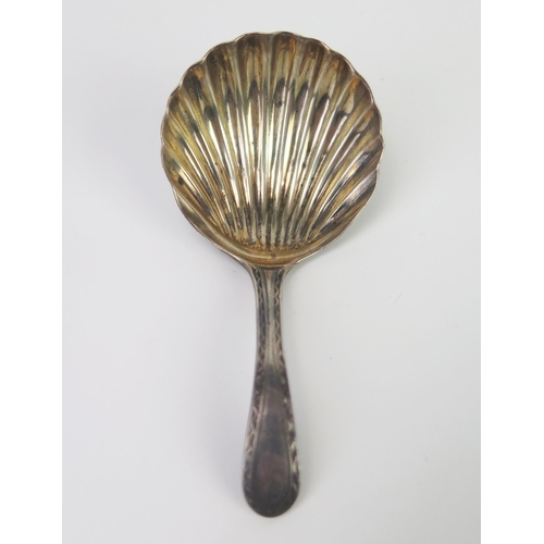 667 - A George III silver Old English pattern caddy spoon, maker Thomas Chawner, with shell shaped bowl, 8... 