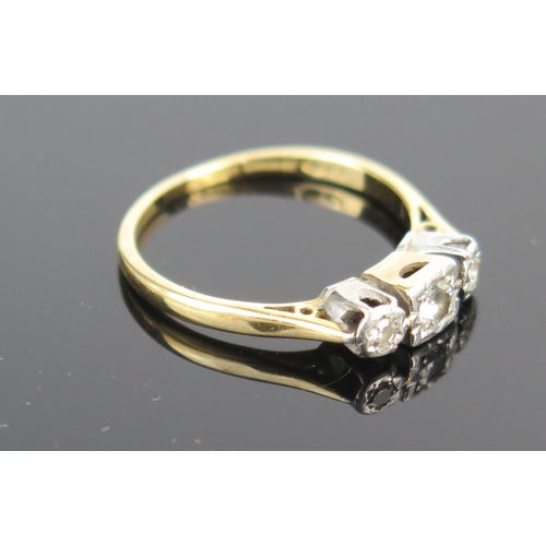 168 - An 18ct Gold and Diamond Illusion Set Ring, size I.5, 1.9g