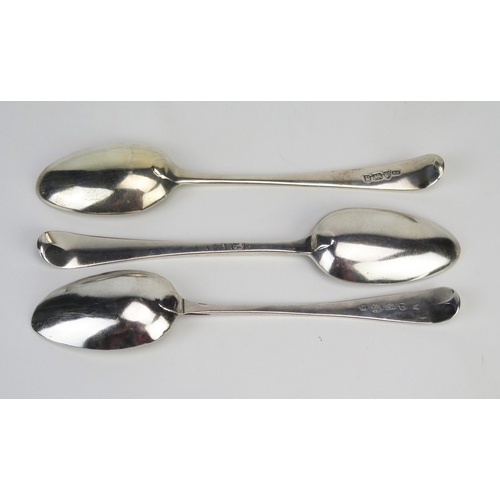 724 - A George III silver Old English pattern tablespoon, maker Richard Crossley, London, 1782, crested, 2... 