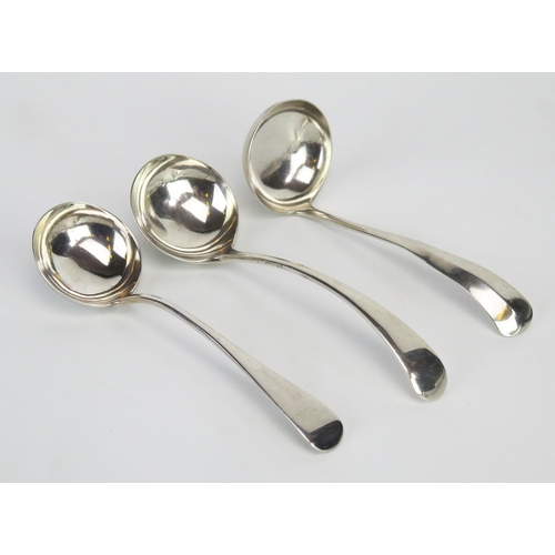 734 - Three assorted silver sauce ladles, various makers and dates, total weight of silver 190gms, 6.12ozs