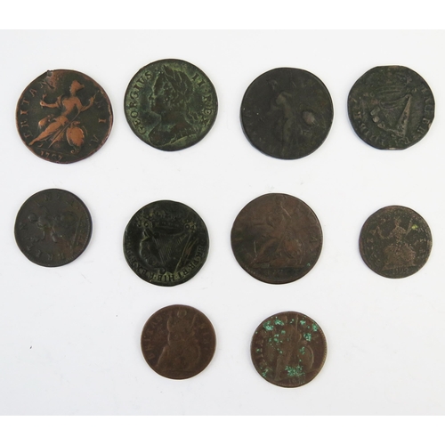 841 - Mixed English and Irish copper including 1694 Irish halfpenny, 1683(?) Irish halfpenny etc.