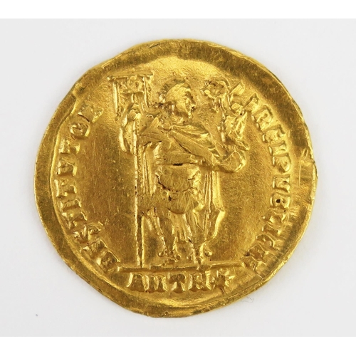 859 - Roman gold Solidus of Valentinian 364-375 AD Obverse Restitutor Republicae mm. Antioch 4.4g