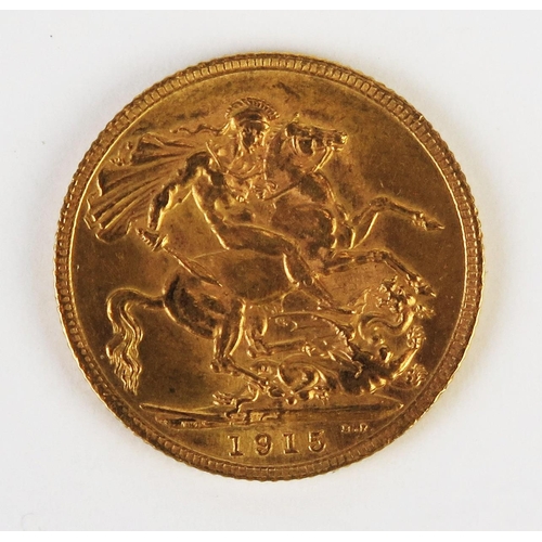 872 - A George V 1915 Gold Sovereign