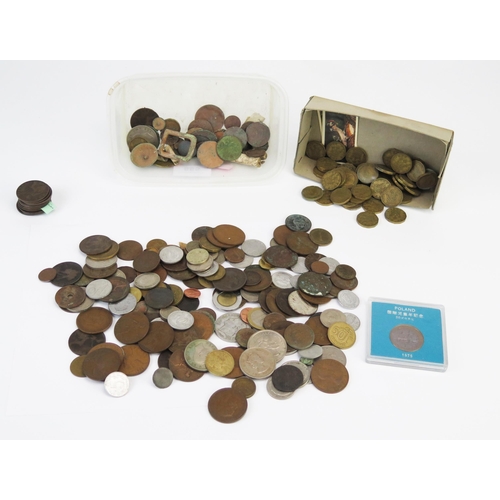 885 - A Collection of Victorian and later GB and World Coins