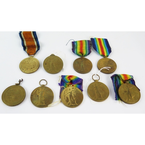 977 - Nine World War One Victory Medals to Royal Navy, Devon regiment, East Lancashire regiment, Worcester... 