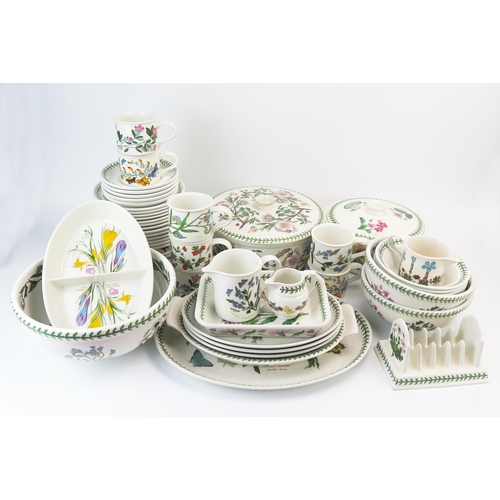 1329 - A collection of Portmeirion Botanic Garden pattern oven to table wares, includes casserole pot and c... 