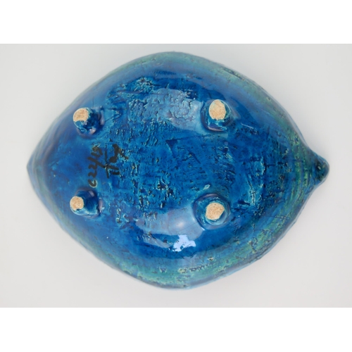 1336 - An Aldo Londi, Bitossi pottery leaf dish, with impressed geometric decoration, with blue/green glaze... 