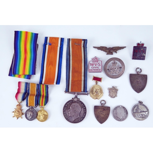 1523 - A World War One 1914-18 War Medal to 1542. SJT J, Harris. Manch.R. a miniature World War One trio, W... 