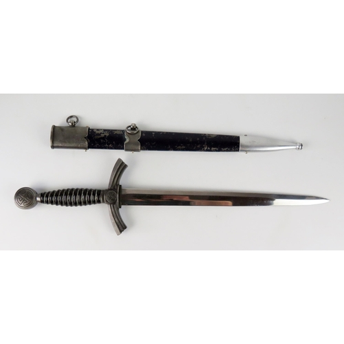 1529 - A reproduction, 1st pattern Luftwaffe style dagger, with 30cm blade, turned down quillion, ribbed gr... 