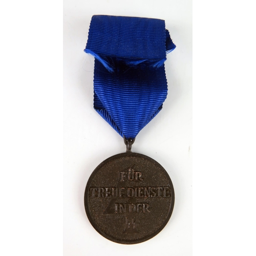 1535 - A third Reich period SS four-year service medal, with ribbon, and box.