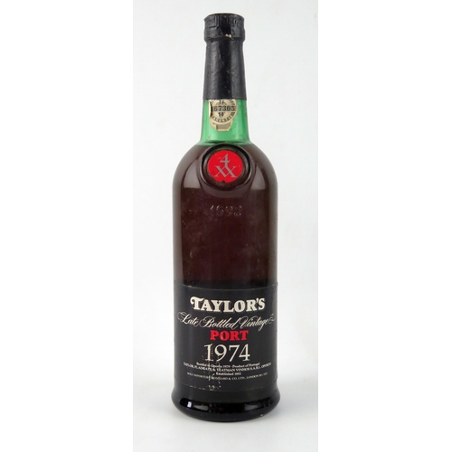 1556 - One bottle Taylor's 4XX Port 1974,