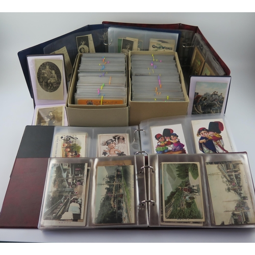 1716 - An extensive collection of Edwardian and later postcards, contained in albums , some loose, subjects... 