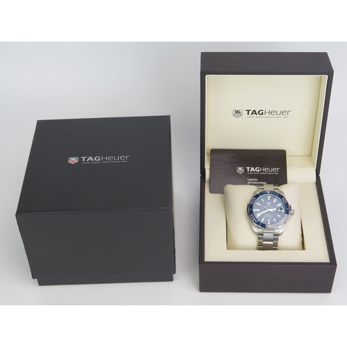 A TAG Heuer AQUARACER Calibre 5 Automatic Gent's Blue Dial Wristwatch, boxed with instructions and guarantee card dated 2016. Running
