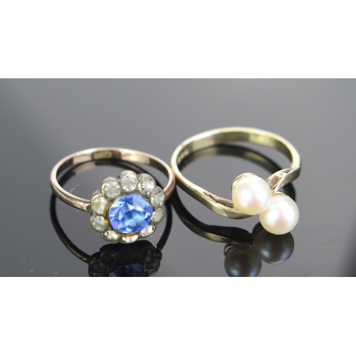 91 - A 9ct Gold and Twin Pearl untested Crossover Ring (Birmingham hallmarks, size M, 2.1g) and an antiqu... 