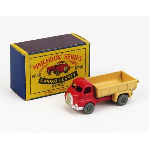 1184 - Matchbox Moko 40a Bedford 7 Ton Tipper - Stannard Code 2, red cab and chassis, light brown tipper, s... 